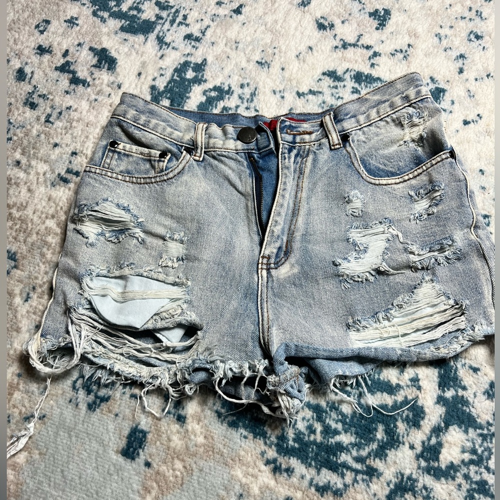 Signature 8 shorts